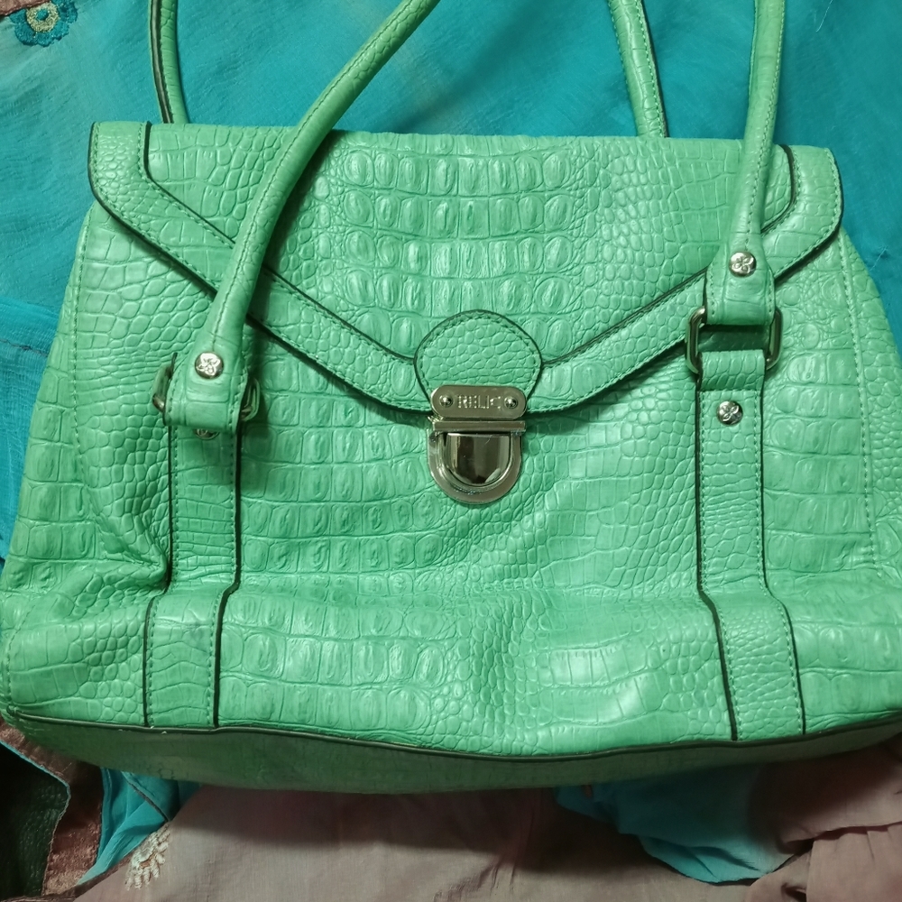 Relic shoulder bag